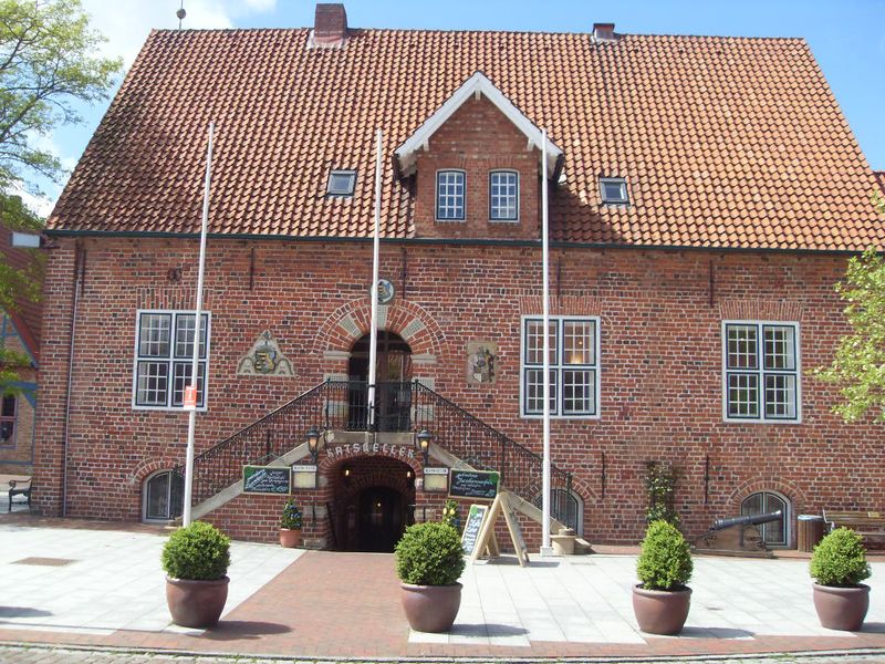 Das Rathaus von Otterndorf - Ferienhaus Brausewind